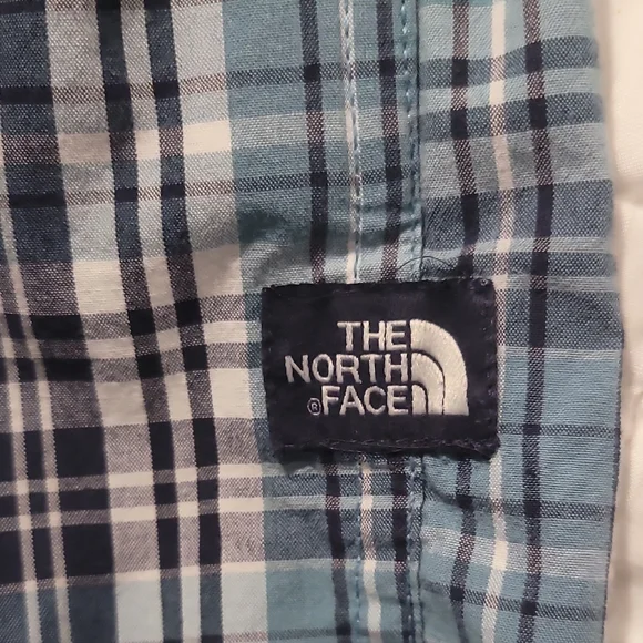 The North Face Men's Blue and White Checkered Shirt - Picture 6 of 6